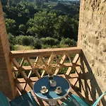 Tilla * Gualdo Cattaneo