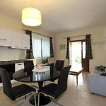 Tilla Villa *
