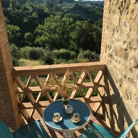 Tilla * Gualdo Cattaneo