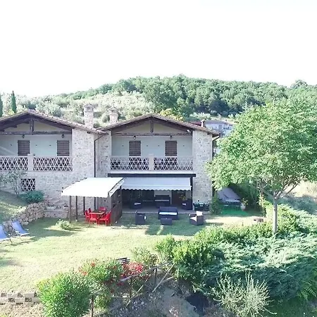 Tilla * Gualdo Cattaneo